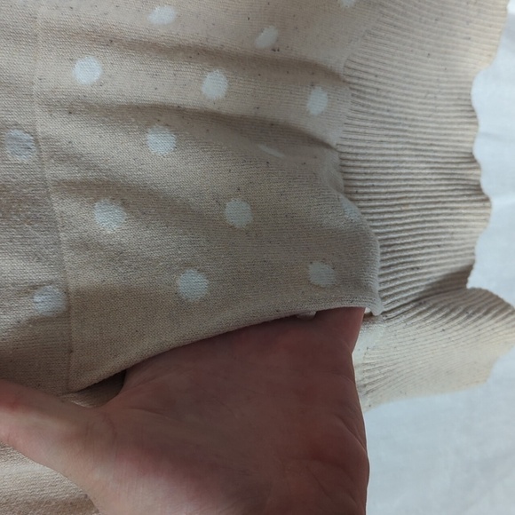 J Jill Oatmeal Beige Polkadot Buttoned Cardigan Size Medium - Picture 4 of 7